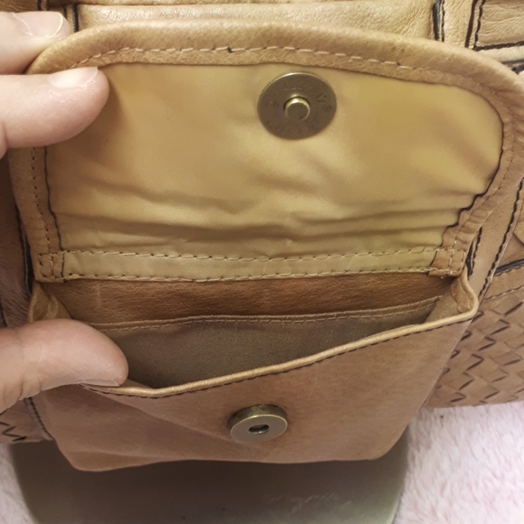 Woven Genuine Leather Bag - Picture 5 of 6